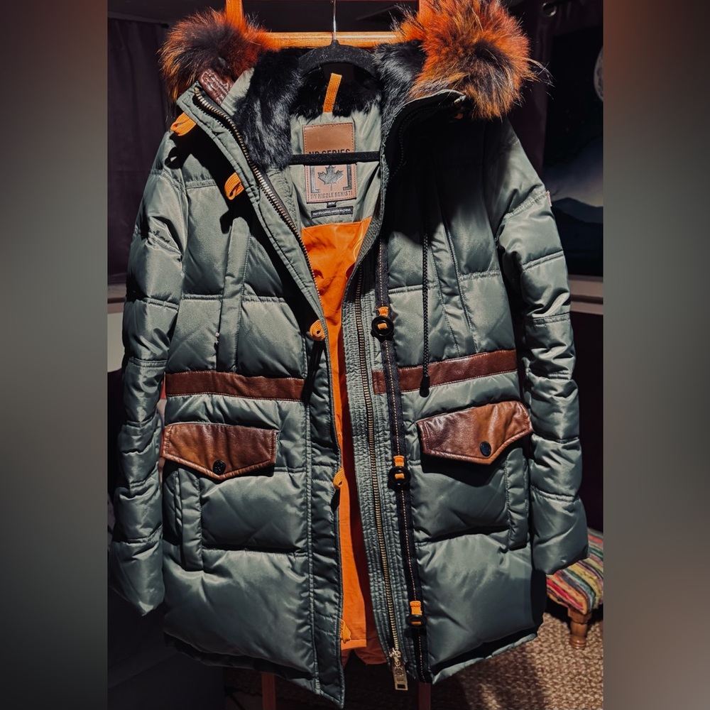 Women  Green Puffer Jacket with  Fur Hood